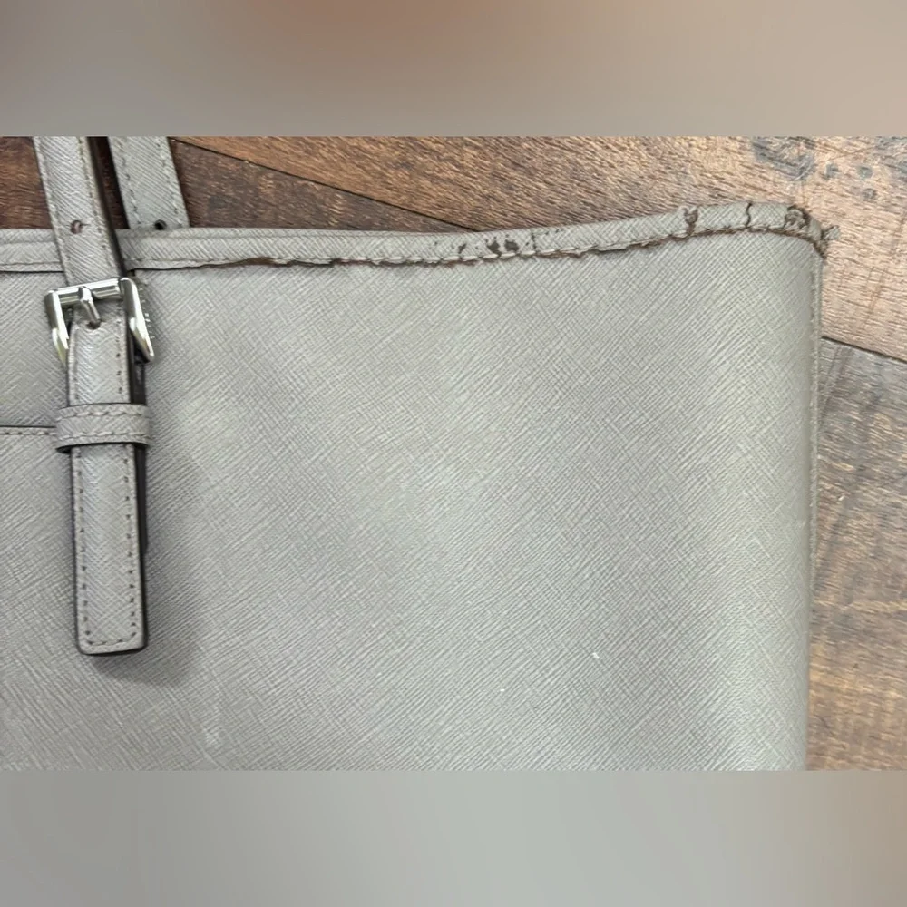 Michael Kors Jet Set Travel large tote bag in grey saffiano leather